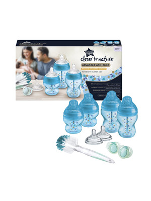 Tommee Tippee Advanced Anti-Colic Newborn Baby Bottle Starter Kit, Slow-Flow Teats, Blue
